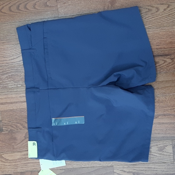 All in Motion Blue travel shorts size 40 - Picture 3 of 8